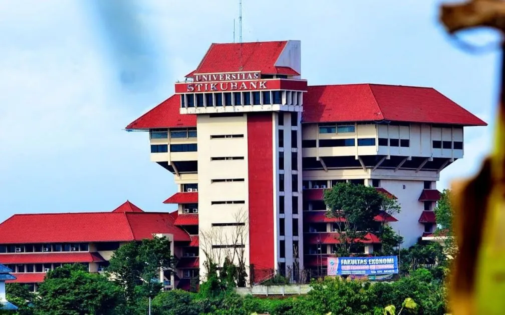 24-Stikubank-Semarang